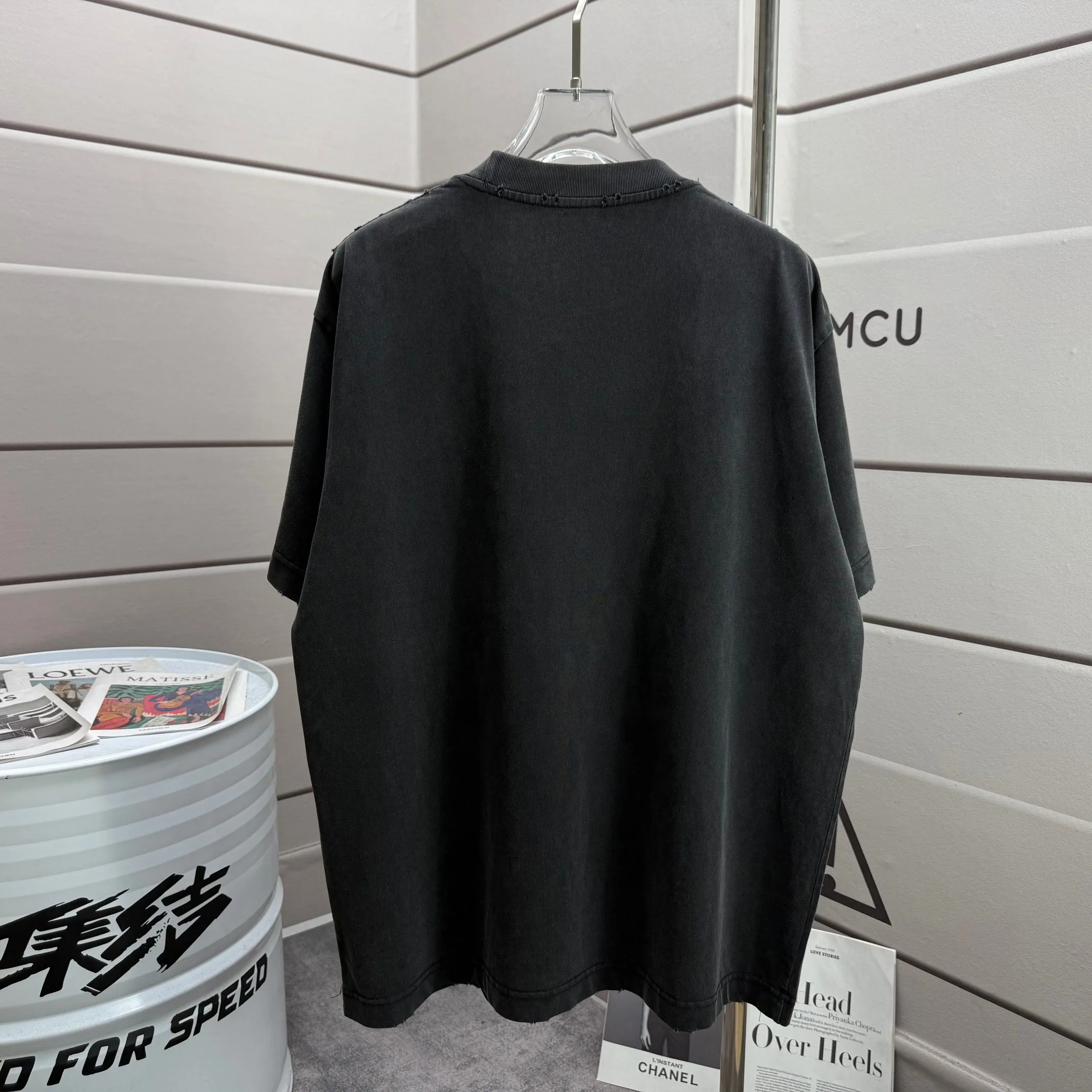 P160 Ston* islan* 石*岛 2025 autumn and winter new style Washed and worn 320g round neck short-sleeved tee Unisex loose version Color: Washed black Washed white Washed gray Brown Size: S M L XL XXL Size: S (90-130 pounds) M (120-150 pounds) L (140-165 pounds) (160-180 catties) XXL (180-210 catties)